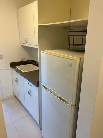 6944 Byron Ave 6, Miami Beach, FL 33141