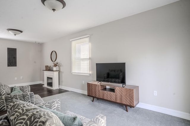 332 Farmers Lane, Frankfort, KY 40601