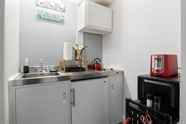 933 Ocean Blvd Unit 11, Hampton, NH 03842