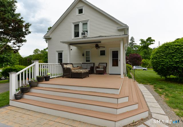 15 Union Street, Plymouth, CT 06786