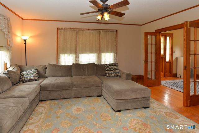 15 Union Street, Plymouth, CT 06786