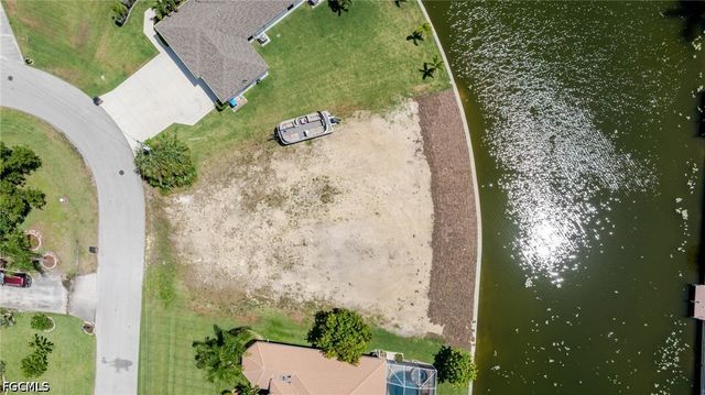 506 NE 21st PL, Cape Coral, FL 33909