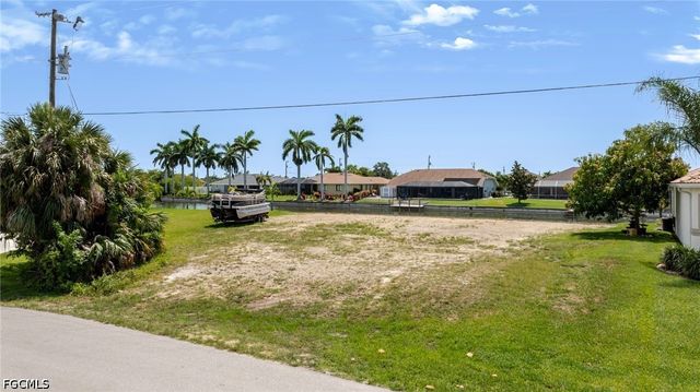 506 NE 21st PL, Cape Coral, FL 33909