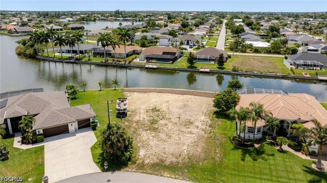 506 NE 21st PL, Cape Coral, FL 33909