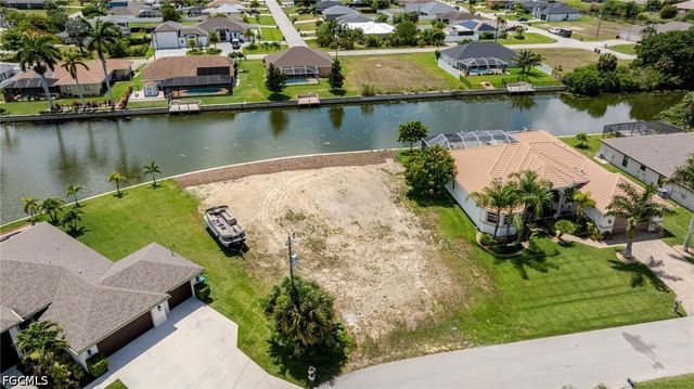506 NE 21st PL, Cape Coral, FL 33909