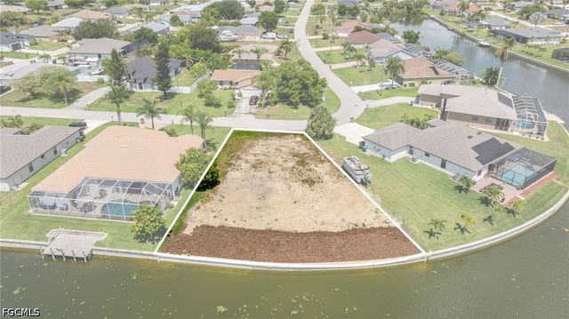 506 NE 21st PL, Cape Coral, FL 33909