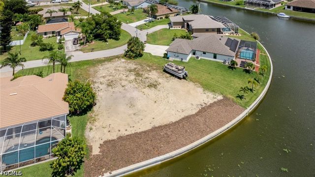 506 NE 21st PL, Cape Coral, FL 33909