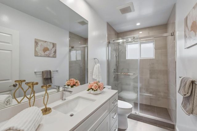 313 W 25th Avenue, San Mateo, CA 94403
