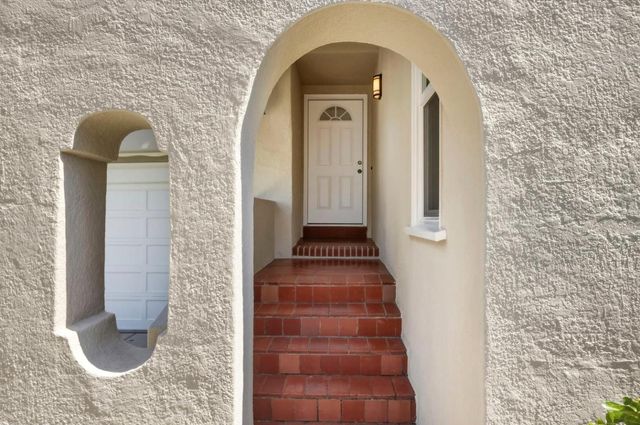 313 W 25th Avenue, San Mateo, CA 94403