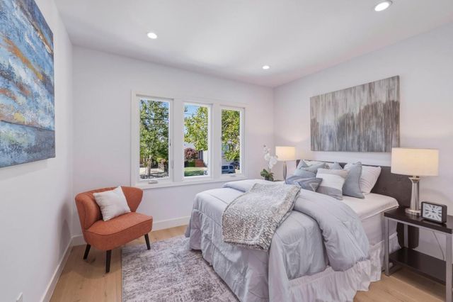 313 W 25th Avenue, San Mateo, CA 94403