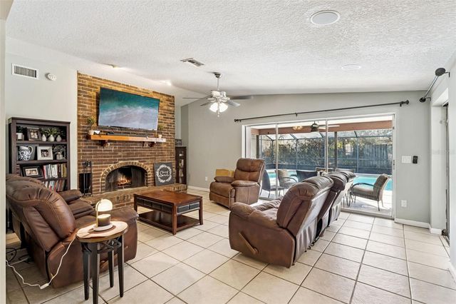 516 PINEVIEW STREET, Altamonte Springs, FL 32701