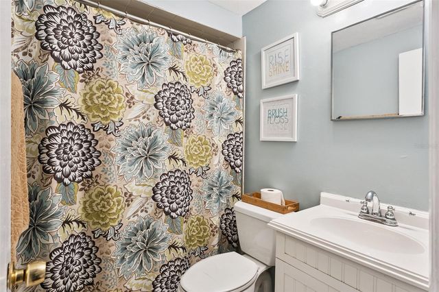 516 PINEVIEW STREET, Altamonte Springs, FL 32701