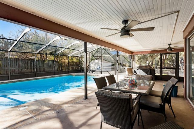 516 PINEVIEW STREET, Altamonte Springs, FL 32701