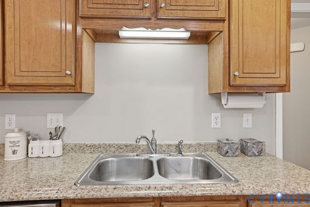 17401 Creekbed Rd, Chesterfield, VA 23838