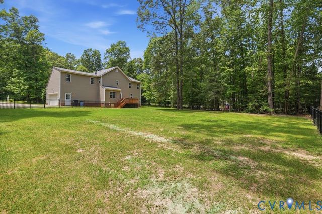 17401 Creekbed Rd, Chesterfield, VA 23838