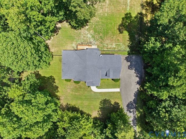 17401 Creekbed Rd, Chesterfield, VA 23838