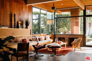 2813 5th Avenue, Los Angeles, CA 90018