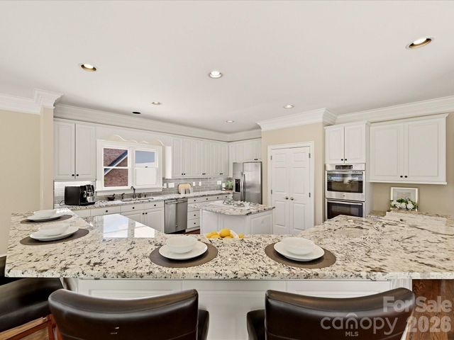 5427 Old Course Drive, Charlotte, NC 28277