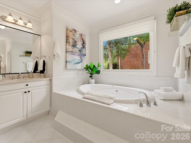5427 Old Course Drive, Charlotte, NC 28277