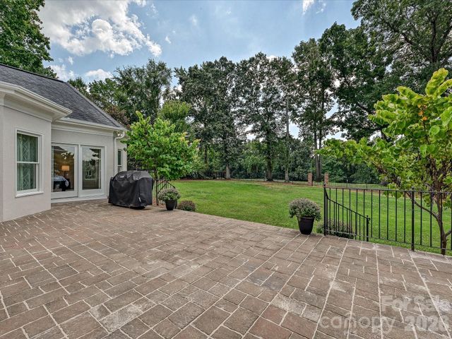 5427 Old Course Drive, Charlotte, NC 28277