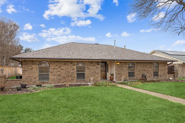 314 Amherst Avenue, Richardson, TX 75081