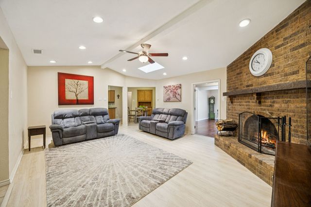 314 Amherst Avenue, Richardson, TX 75081