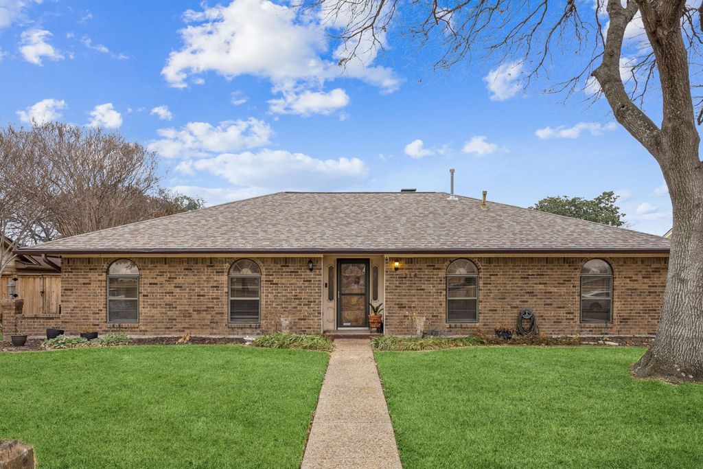 314 Amherst Avenue, Richardson, TX 75081