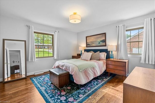 3707 W Friendly Avenue, Greensboro, NC 27410