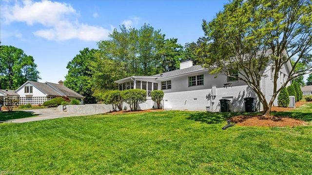 3707 W Friendly Avenue, Greensboro, NC 27410