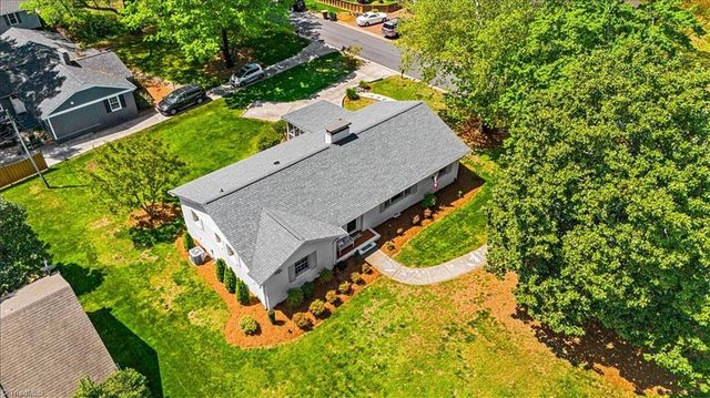 3707 W Friendly Avenue, Greensboro, NC 27410