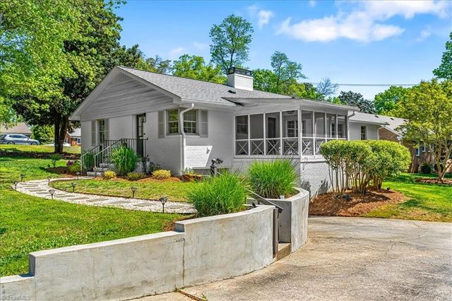 3707 W Friendly Avenue, Greensboro, NC 27410