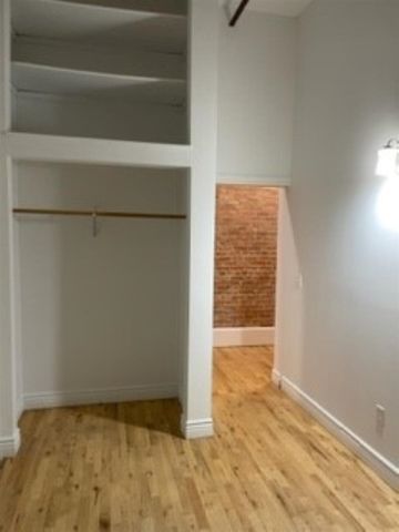 208 W Michigan Avenue Unit: 2J, Ypsilanti, MI 48197