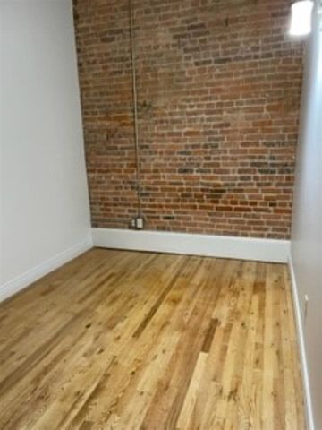 208 W Michigan Avenue Unit: 2J, Ypsilanti, MI 48197