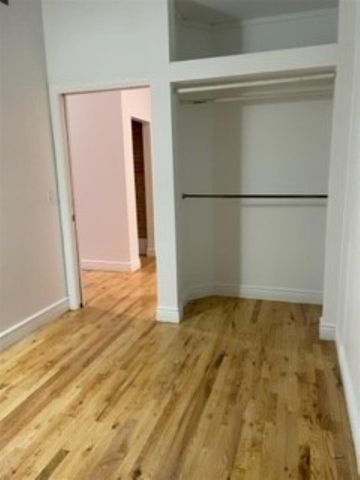 208 W Michigan Avenue Unit: 2J, Ypsilanti, MI 48197