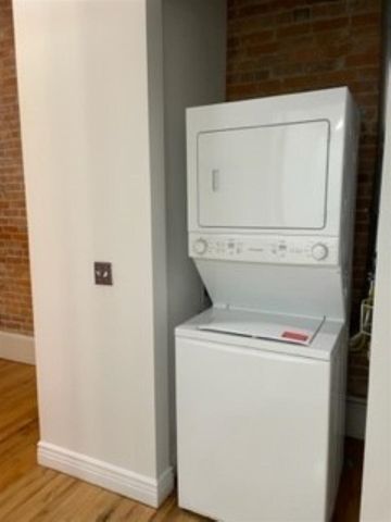 208 W Michigan Avenue Unit: 2J, Ypsilanti, MI 48197