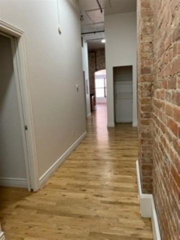 208 W Michigan Avenue Unit: 2J, Ypsilanti, MI 48197