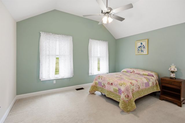 19 Furnival Road, Nashua, NH 03064