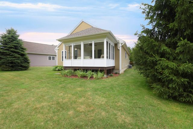 19 Furnival Road, Nashua, NH 03064