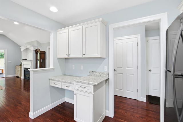19 Furnival Road, Nashua, NH 03064