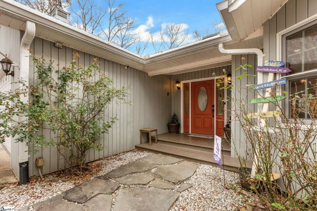 610 Pointe Wildwood Drive, Seneca, SC 29678