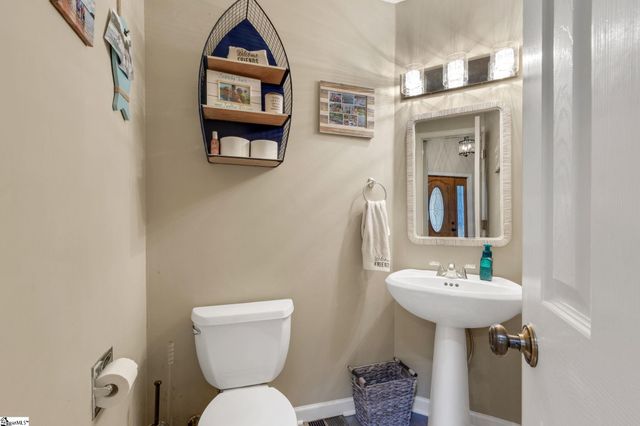 610 Pointe Wildwood Drive, Seneca, SC 29678