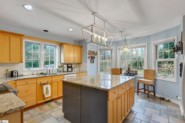 610 Pointe Wildwood Drive, Seneca, SC 29678