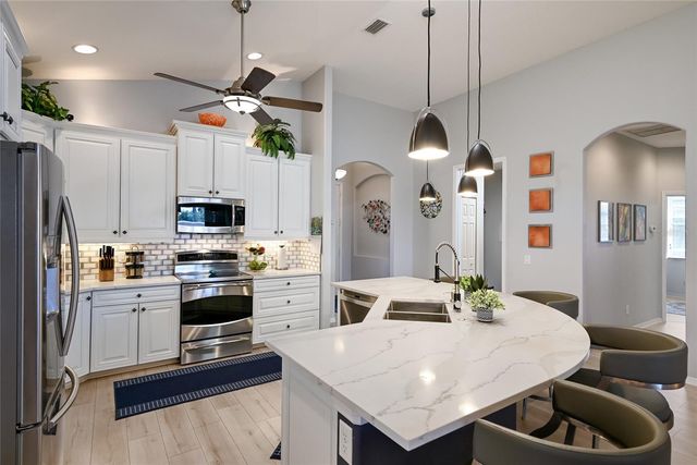 6702 41ST STREET CIRCLE E, Sarasota, FL 34243