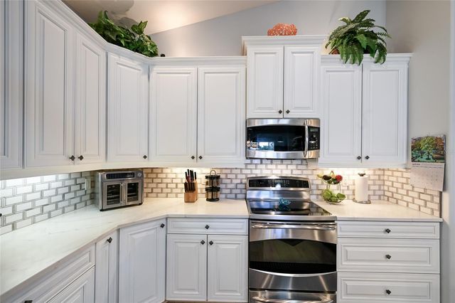 6702 41ST STREET CIRCLE E, Sarasota, FL 34243