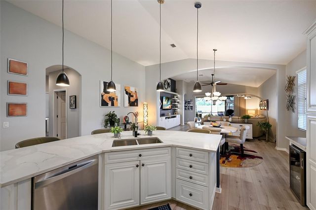 6702 41ST STREET CIRCLE E, Sarasota, FL 34243