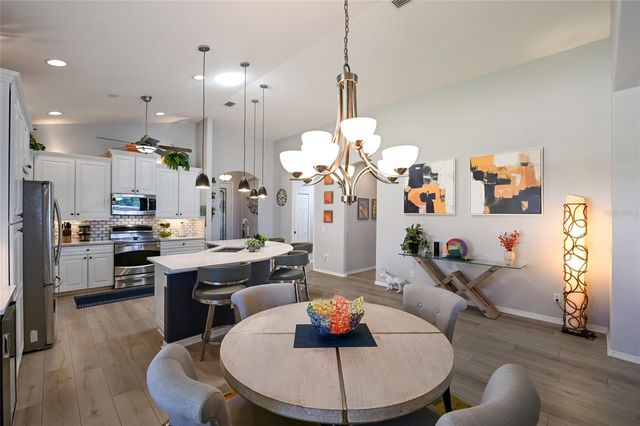 6702 41ST STREET CIRCLE E, Sarasota, FL 34243