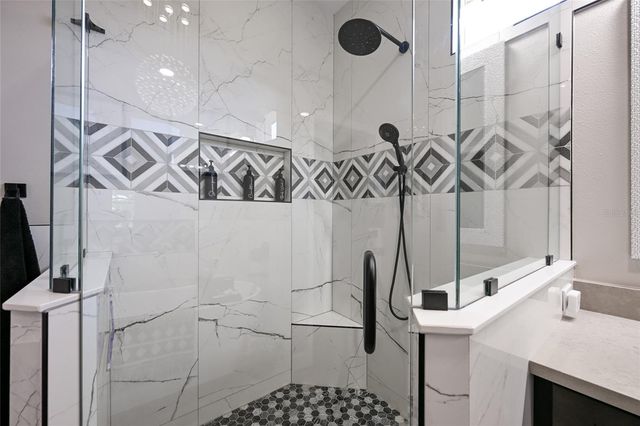 6702 41ST STREET CIRCLE E, Sarasota, FL 34243