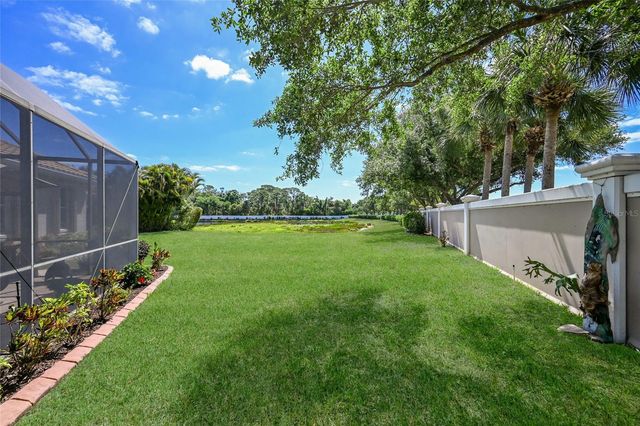 6702 41ST STREET CIRCLE E, Sarasota, FL 34243