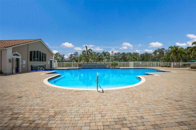 6702 41ST STREET CIRCLE E, Sarasota, FL 34243