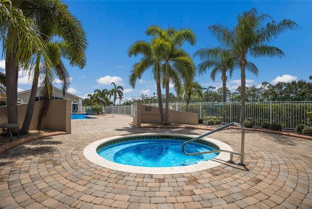 6702 41ST STREET CIRCLE E, Sarasota, FL 34243